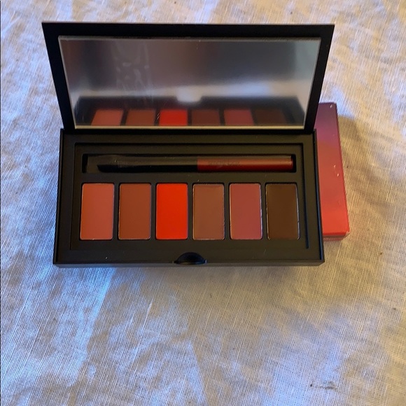 Lipstick pallet - Picture 2 of 2